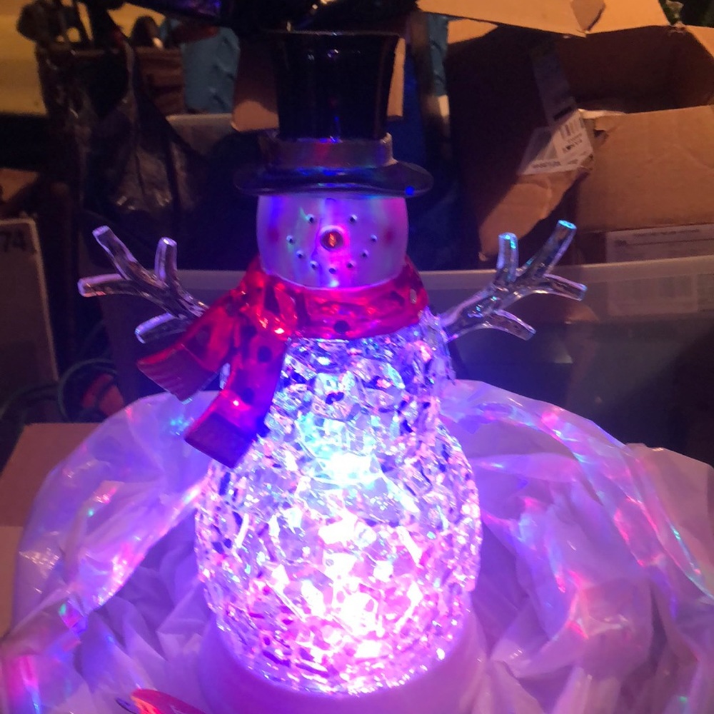 Snowman led powered statue